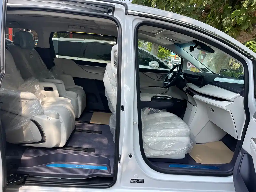 Buick GL8 2026 Lu Zun Luxury Edition купить на сайте DeffCars