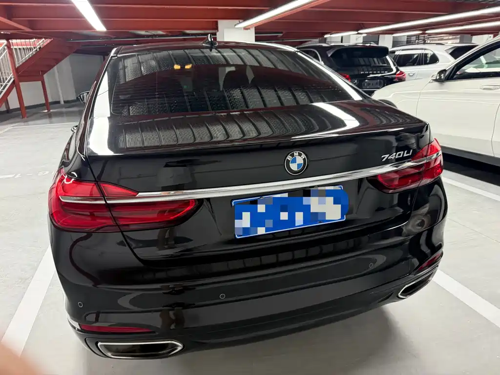 BMW 7 Series 2016 730Li Luxury купить на сайте DeffCars