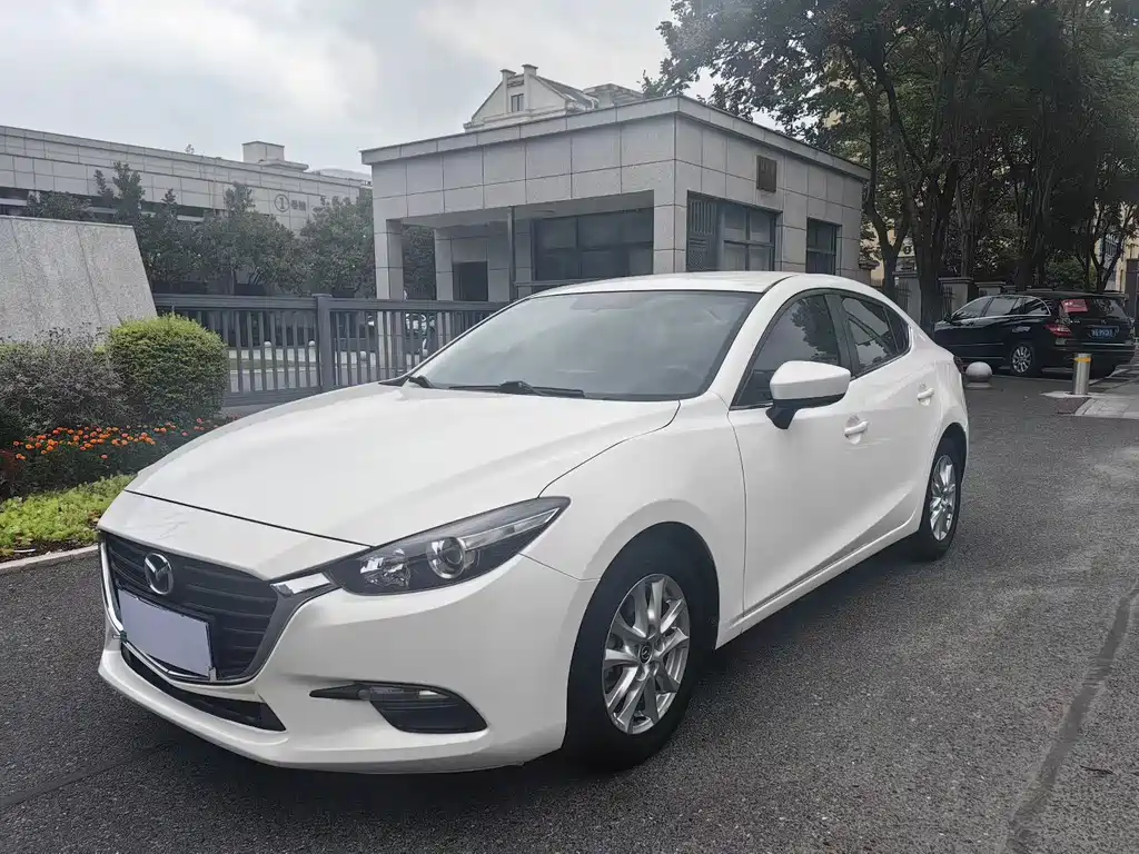 Mazda3 Angkesela 2017 Sedan 1.5L Automatic Comfort Type National V купить на сайте DeffCars