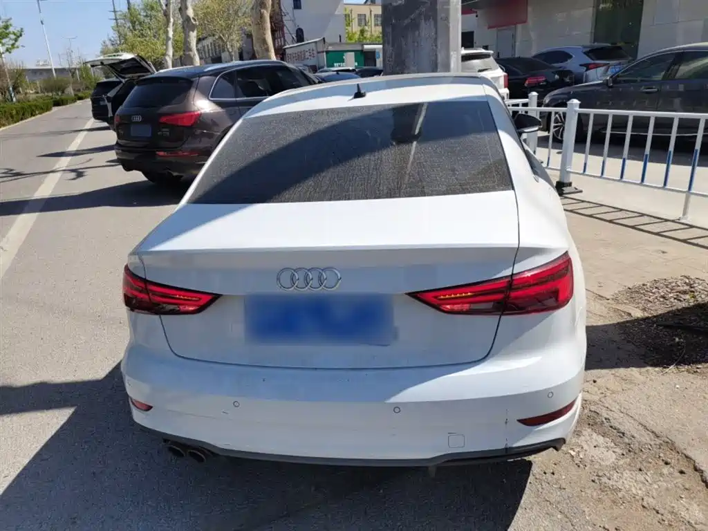 Audi A3 2019 Limousine 35 TFSI Fashion Type National VI купить на сайте DeffCars
