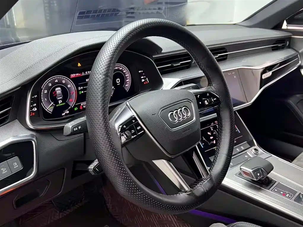 Audi A6L New Energy 2020 55 TFSI e quattro купить на сайте DeffCars