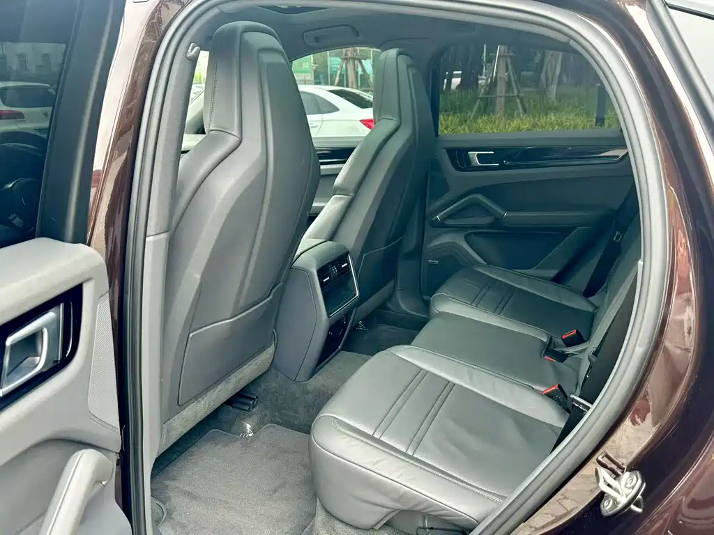 Cayenne 2019 Cayenne Coupé 3.0T купить на сайте DeffCars