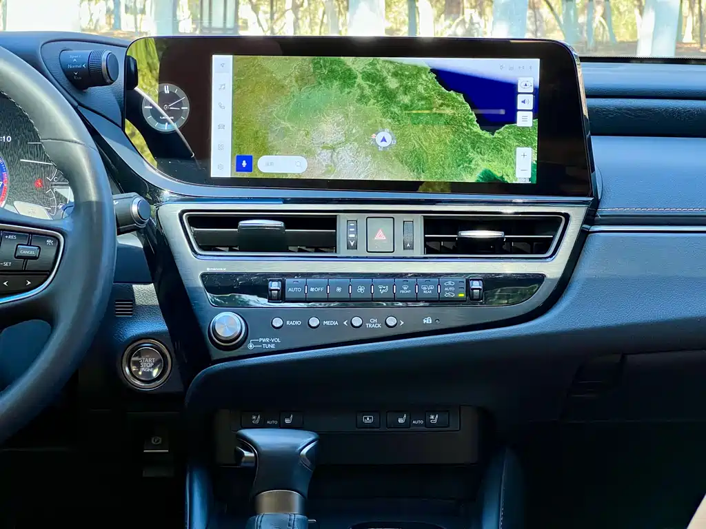 Lexus ES 2024 200 Premium Edition купить на сайте DeffCars