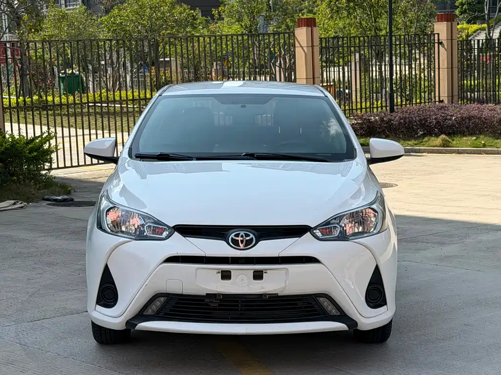 YARiS L 2017 1.5E CVT Charming Edition купить на сайте DeffCars