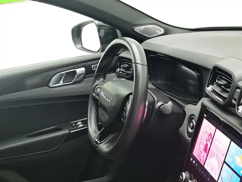 Lynk & Co 03 2022 2.0TD DCT Pro купить на сайте DeffCars