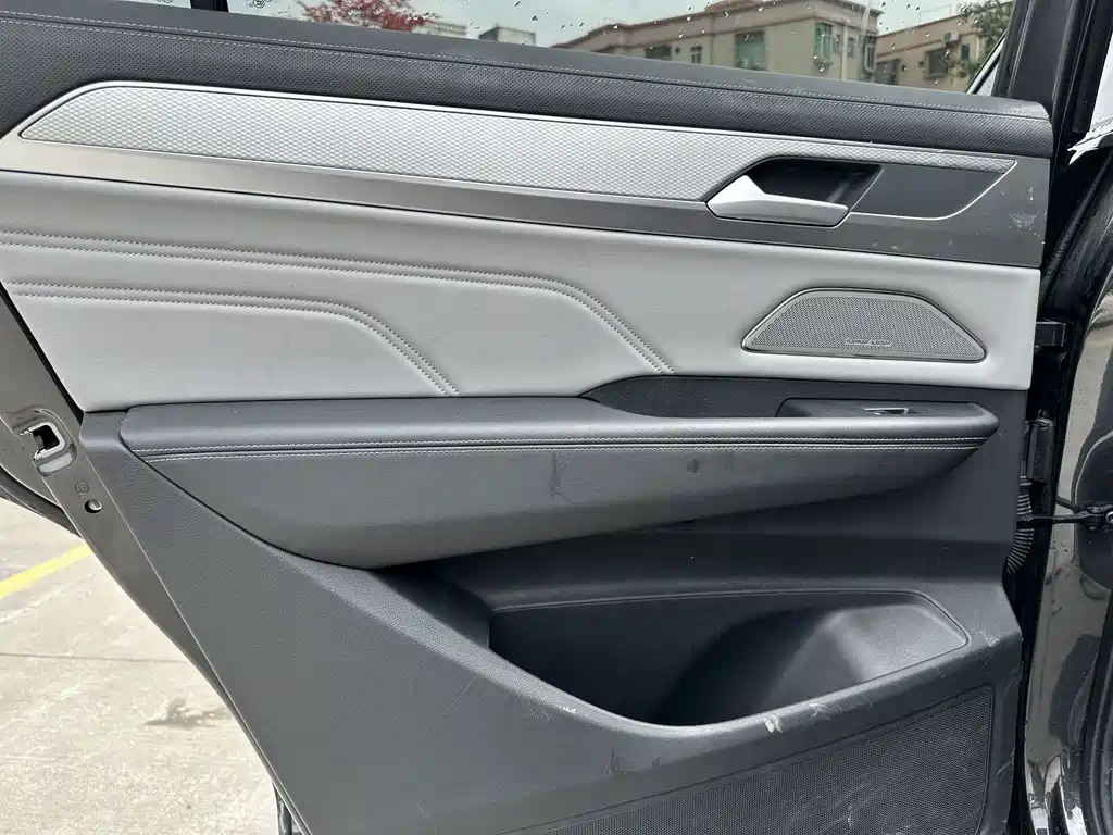 Lan Xun 2024 380TSI four-wheel drive R-Line Touring Edition купить на сайте DeffCars