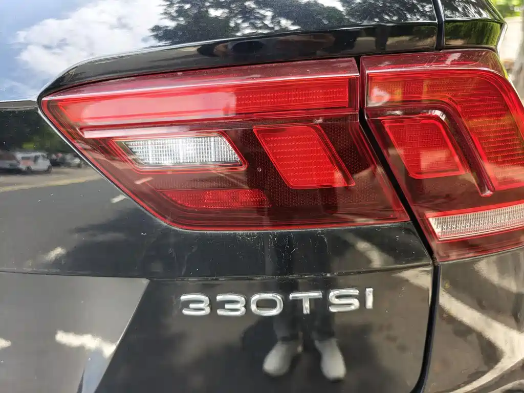 Tiguan L 2021 330TSI automatic two-wheel drive R-Line version купить на сайте DeffCars