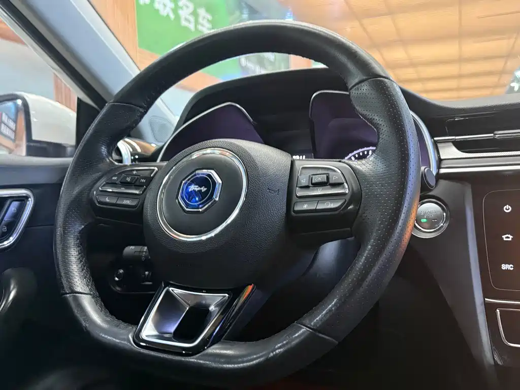 MG6 2017 20T automatic luxury smart connected version National V купить на сайте DeffCars