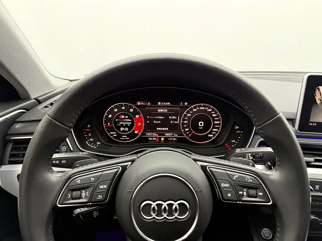 Audi A4L 2019 40 TFSI Fashion Type National VI купить на сайте DeffCars
