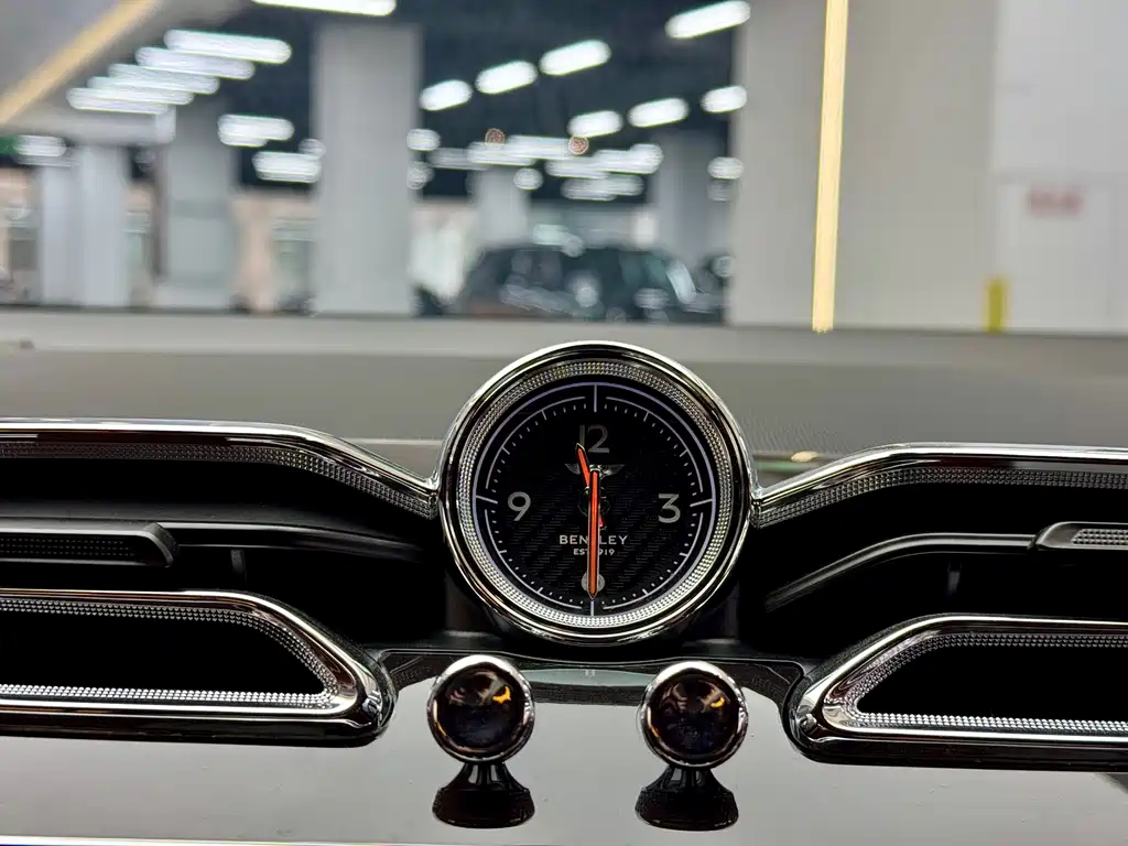 Bentayga 2022 4.0T V8 купить на сайте DeffCars