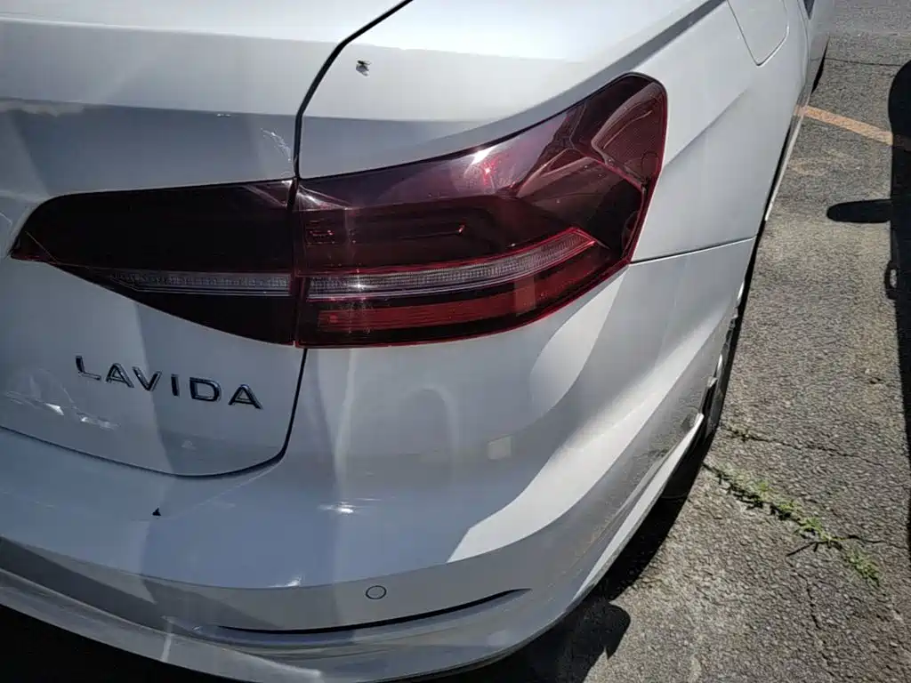 Lavida 2021 1.5L automatic fashion version купить на сайте DeffCars