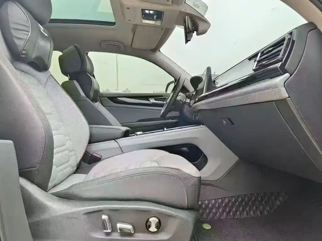Touron 2021 Touron X 380TSI four-wheel drive respected flagship version купить на сайте DeffCars