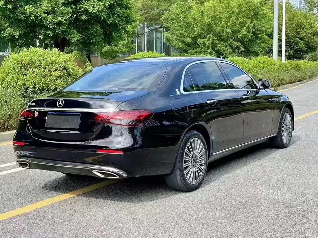 Mercedes-Benz E-Class 2022 E 300 L Fashion купить на сайте DeffCars
