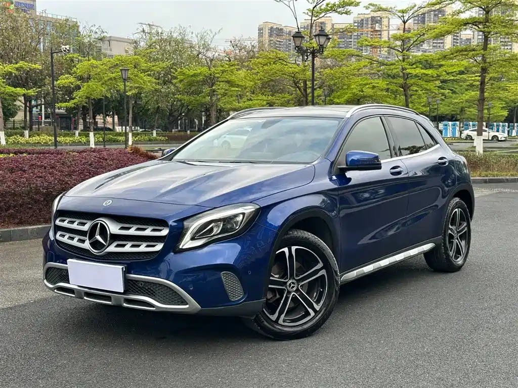 Mercedes-Benz GLA 2018 GLA 200 Fashion Model купить на сайте DeffCars