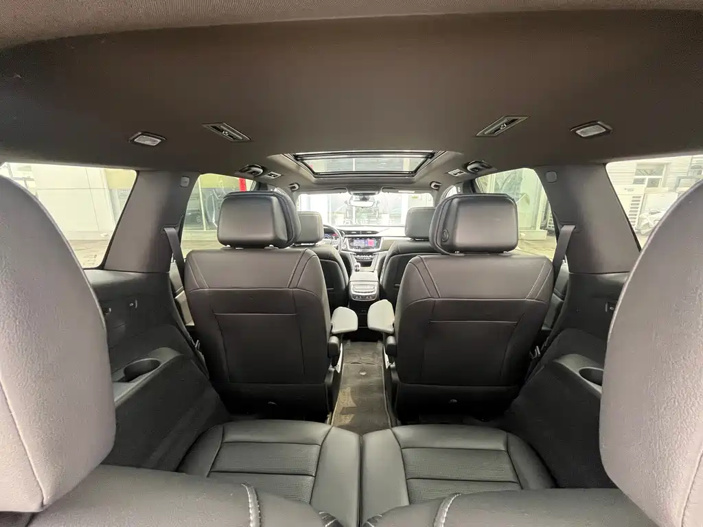 Cadillac XT6 2025 2.0T six-seat four-wheel drive premium executive black label version купить на сайте DeffCars