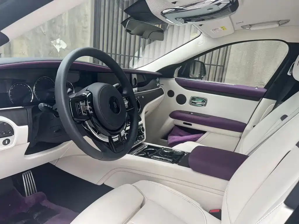 Ghost 2021款 6.7T 标准轴距版 купить на сайте DeffCars