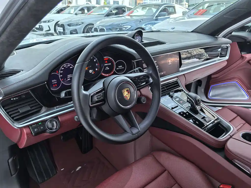 Panamera 2023 Panamera Executive Extended Platinum Edition 2.9T купить на сайте DeffCars