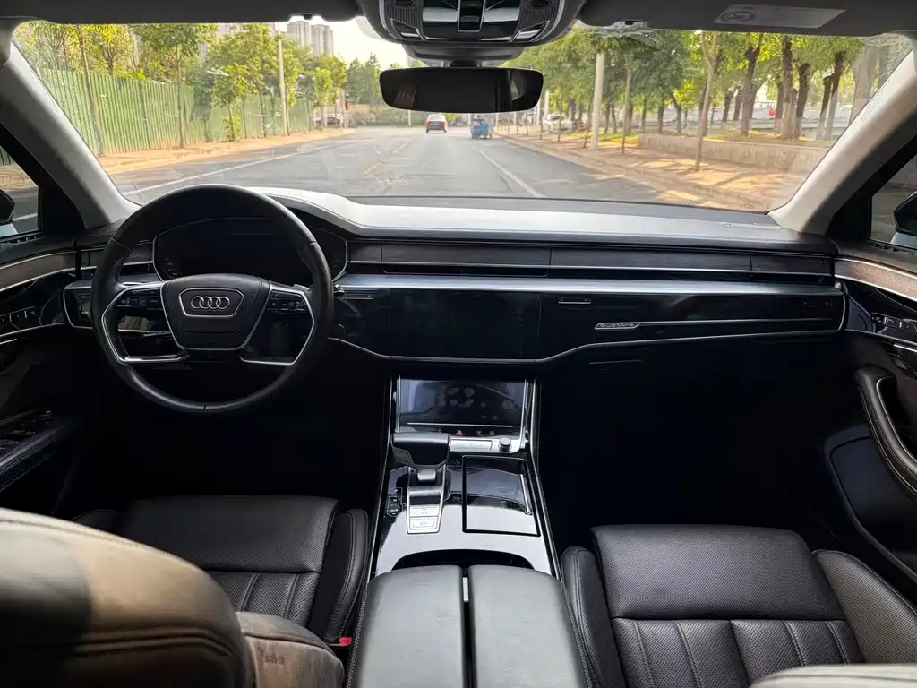 Audi A8 2018 A8L 55 TFSI quattro premium model купить на сайте DeffCars