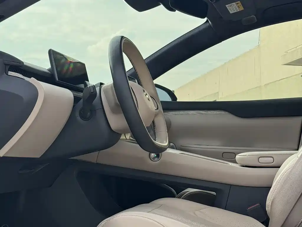 NiO ET7 2022 75kWh купить на сайте DeffCars