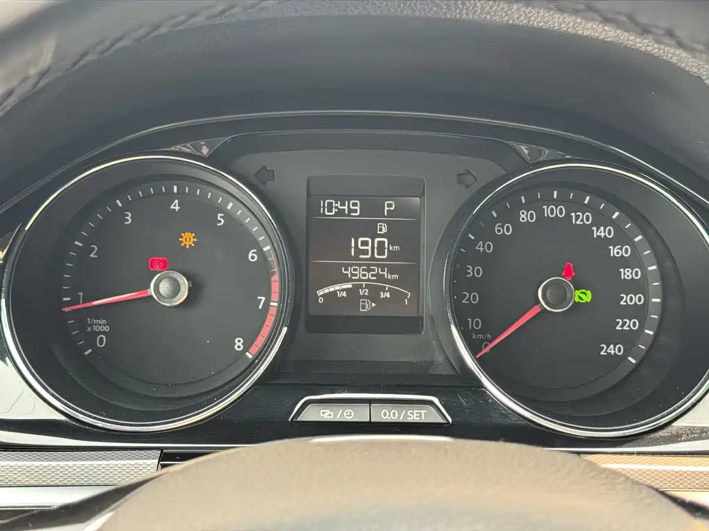 Bora 2018 1.5L automatic comfort model купить на сайте DeffCars