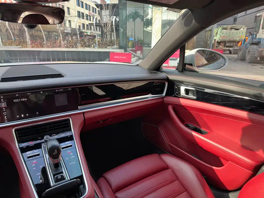 Panamera 2017 Panamera 4 Executive Extended Edition 3.0T купить на сайте DeffCars