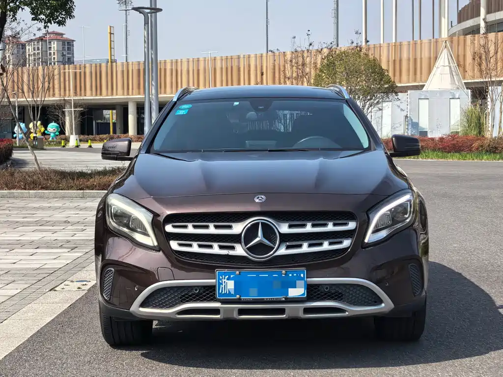 Mercedes-Benz GLA 2017 GLA 200 Fashion Model купить на сайте DeffCars