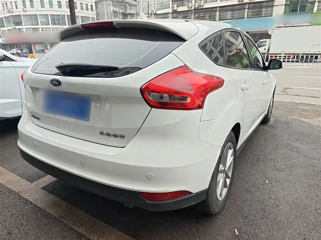 Focus 2018 hatchback classic 1.6L automatic stylish smart mobility version купить на сайте DeffCars