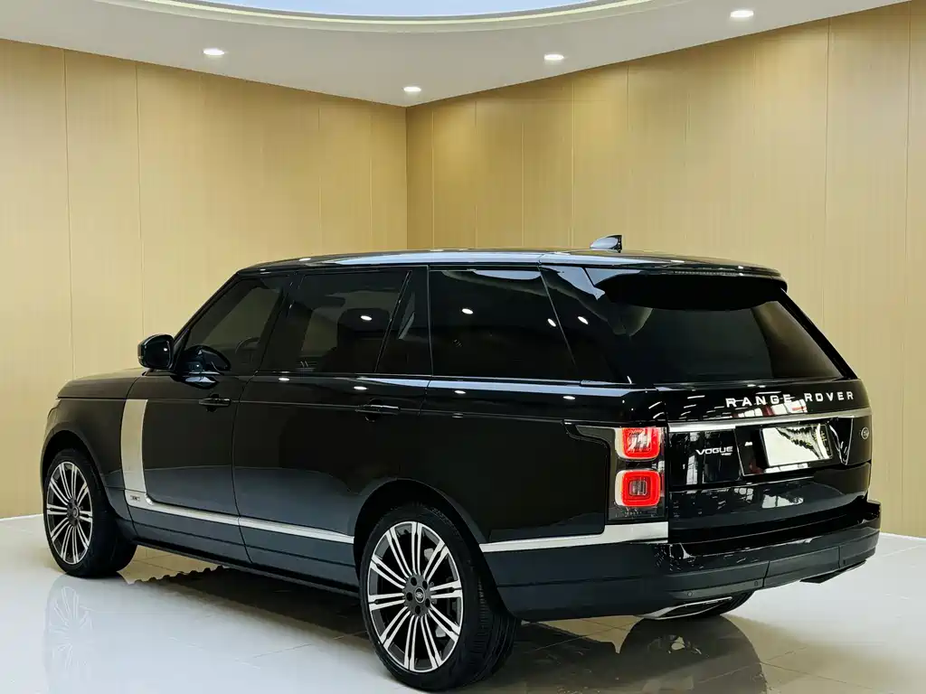 Range Rover 2021 3.0 L6 Legend Extended Classic Edition купить на сайте DeffCars