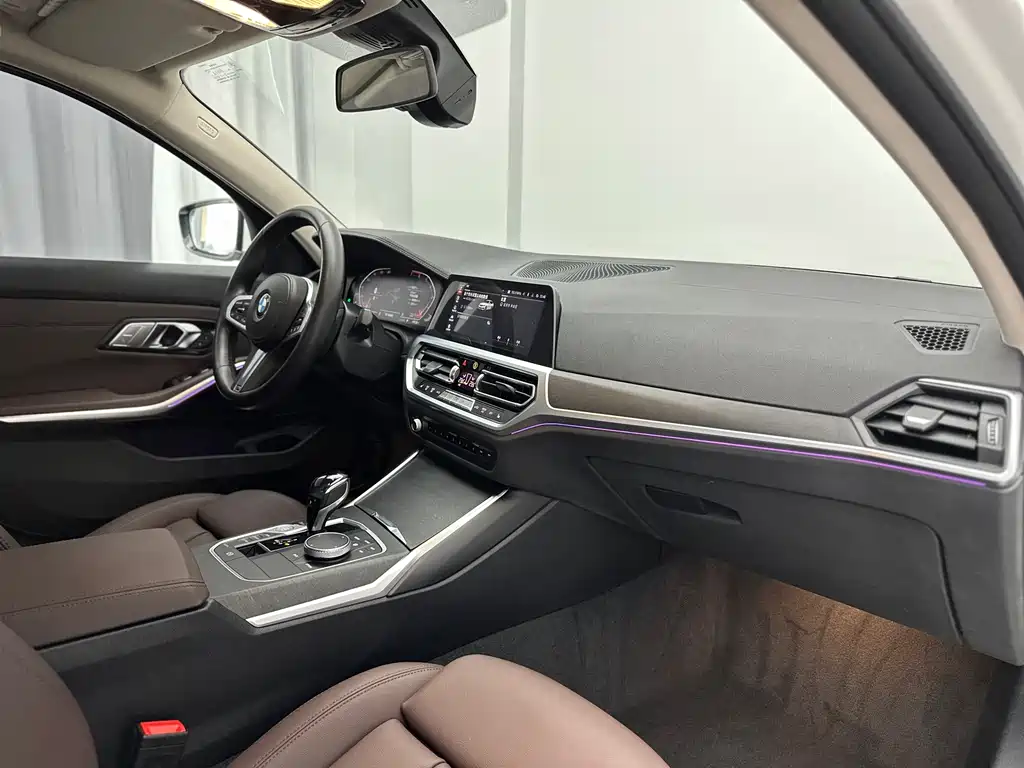 BMW 3 Series 2021 325i M Sports Package купить на сайте DeffCars