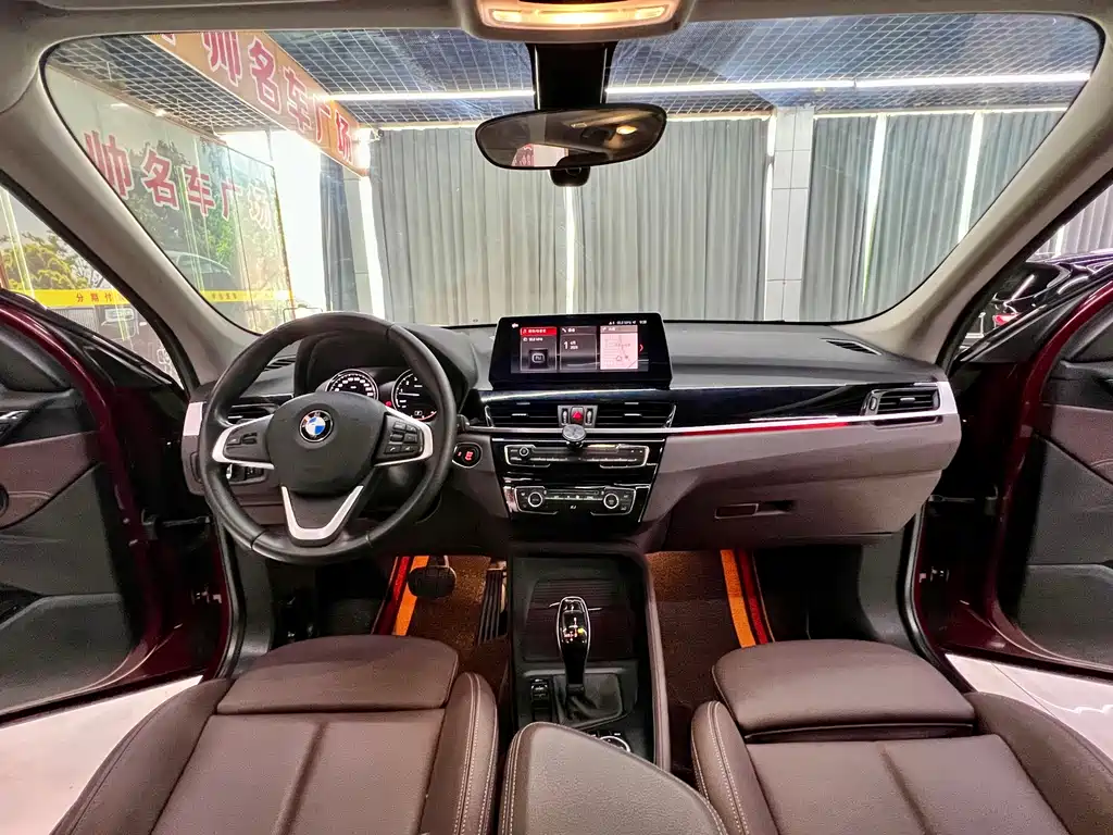 BMW X1 2020 sDrive25Li Leading Model купить на сайте DeffCars