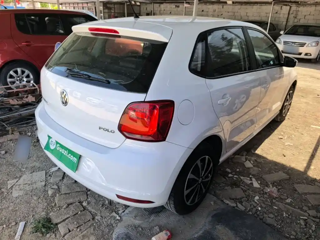 Polo 2016 1.4L manual fashion model купить на сайте DeffCars