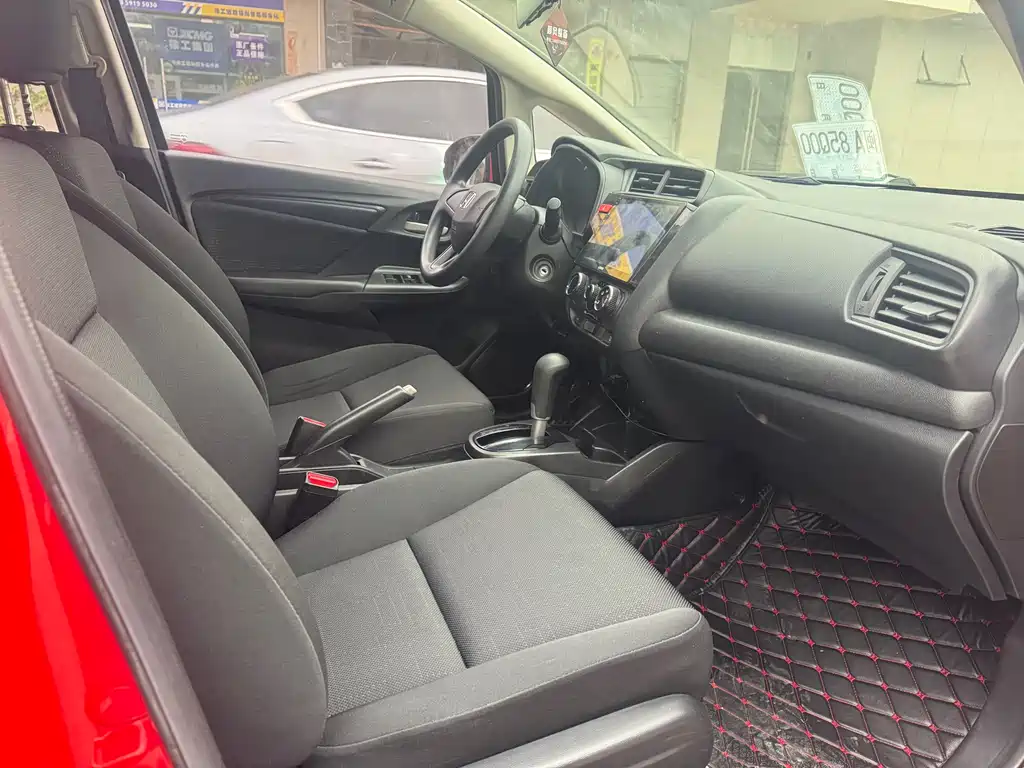 Fit 2016 1.5L LX CVT comfort model купить на сайте DeffCars