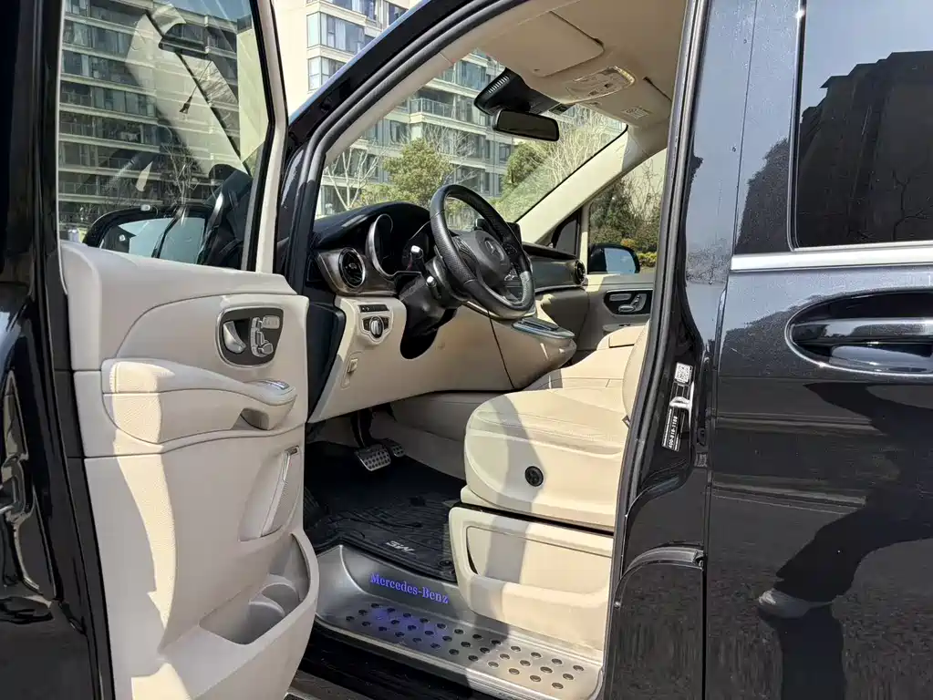 Mercedes-Benz V-Class 2020 V 260 Premium Edition купить на сайте DeffCars