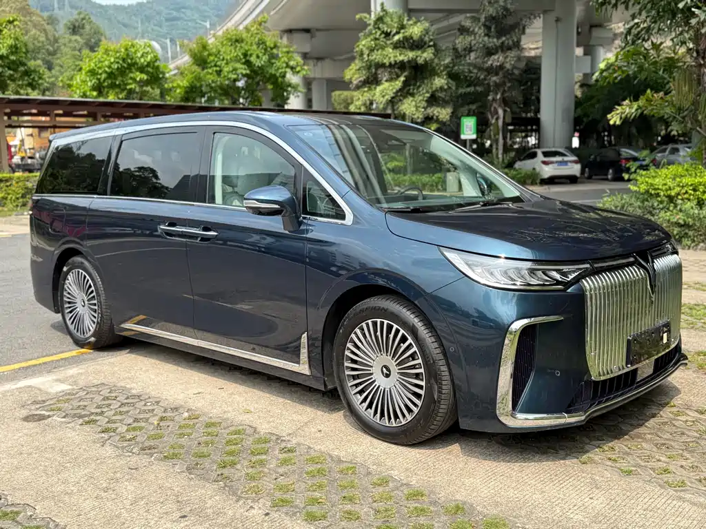 Lantu Dreamer 2025 PHEV four-wheel drive flagship Kunpeng version купить на сайте DeffCars
