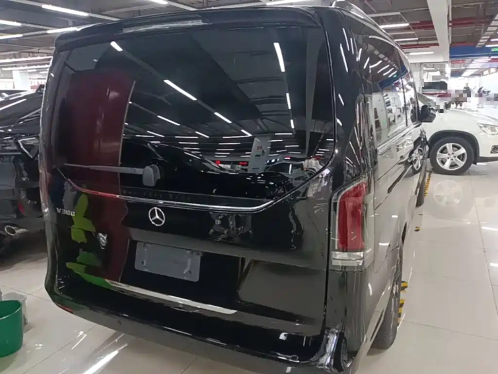 Mercedes V-Class 2024 V300 Premium Edition купить на сайте DeffCars