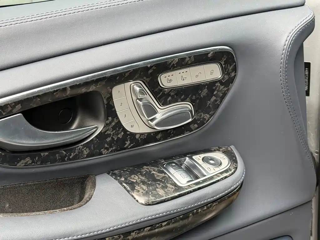 Mercedes-Benz V-Class 2022 V 260 Pilot Edition купить на сайте DeffCars