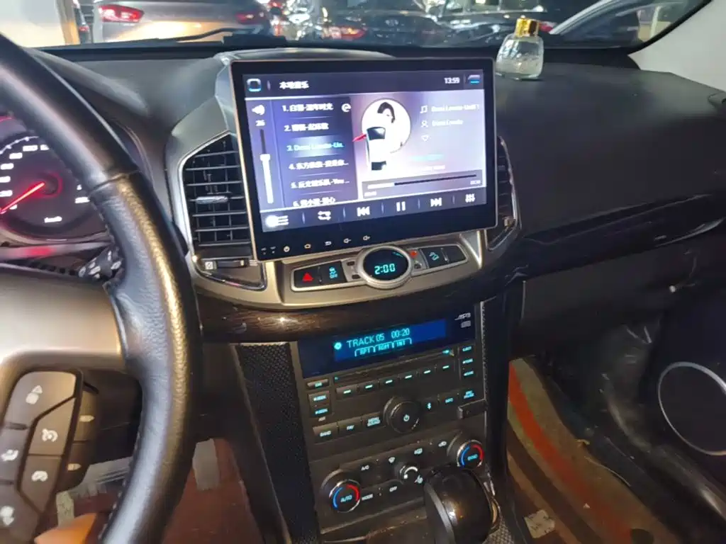 Captiva 2015 2.4L four-wheel drive flagship version 7 seats купить на сайте DeffCars