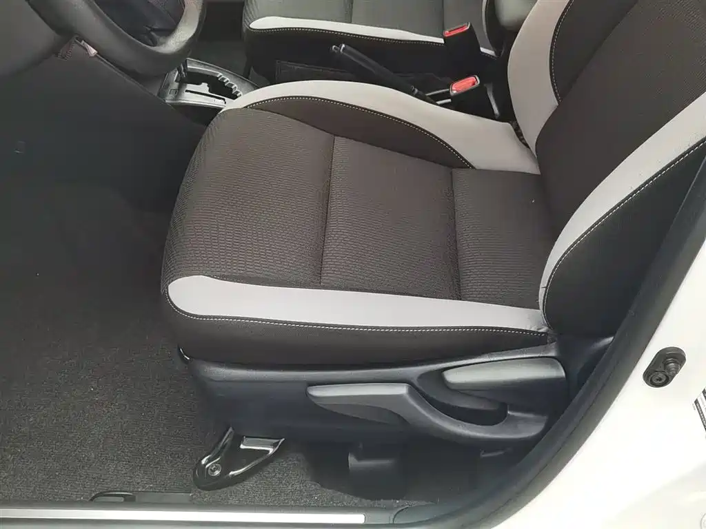 YARiS L Zhixuan 2020 Zhixuan X 1.5L CVT leading version купить на сайте DeffCars
