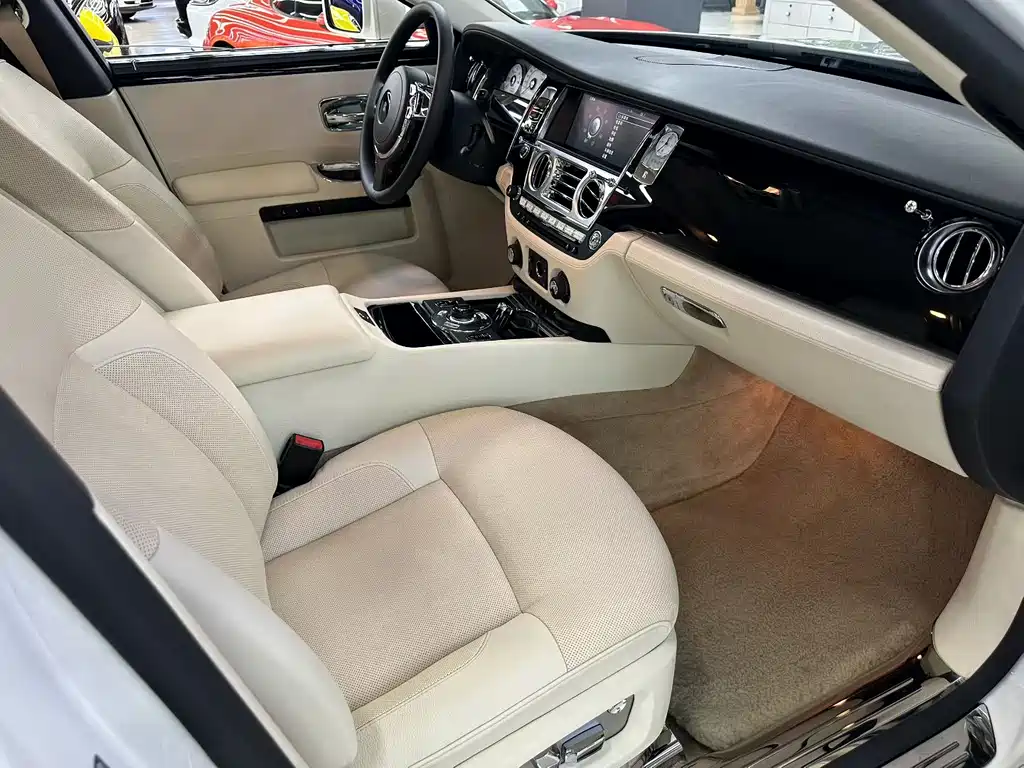 Ghost 2010 6.6T Standard Edition купить на сайте DeffCars