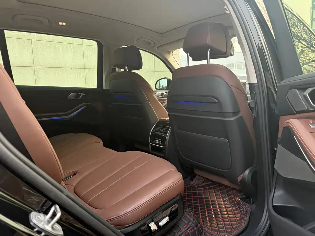 BMW X7 2022 xDrive40i Leading Luxury Package купить на сайте DeffCars