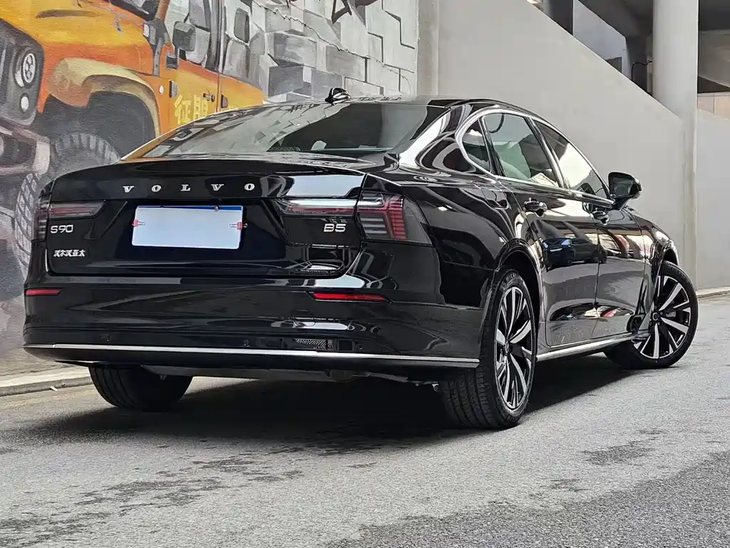 Volvo S90 2026 B5 Zhiyi Luxury Edition купить на сайте DeffCars