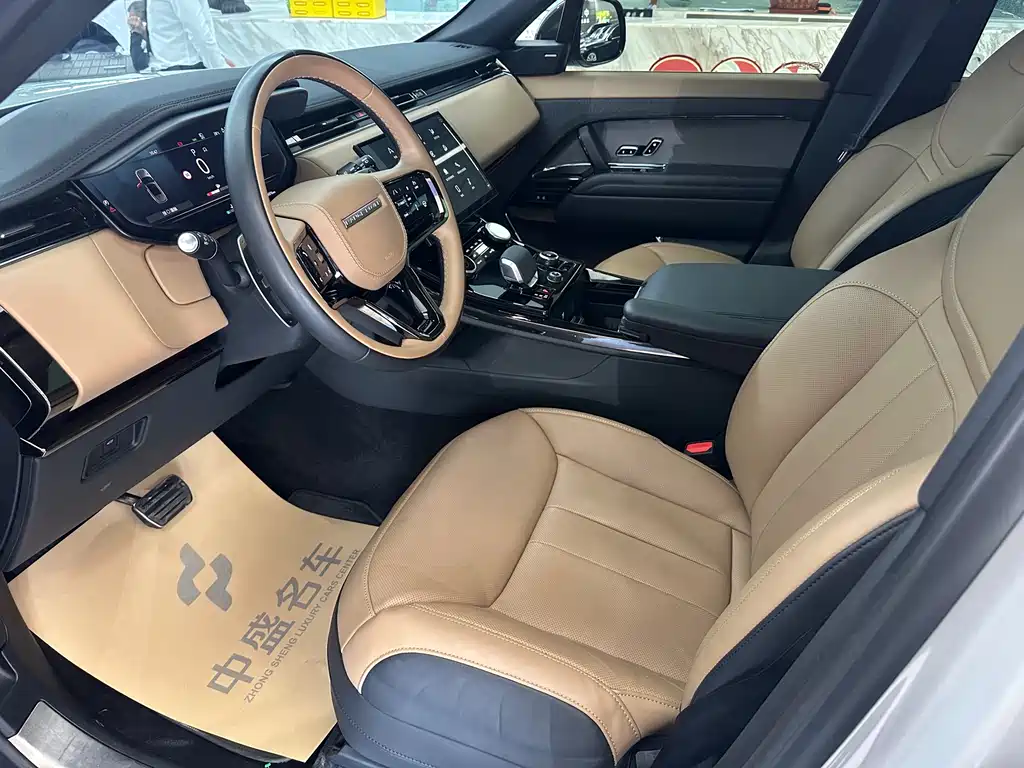Range Rover Sport 2023 400PS Dynamic SE купить на сайте DeffCars
