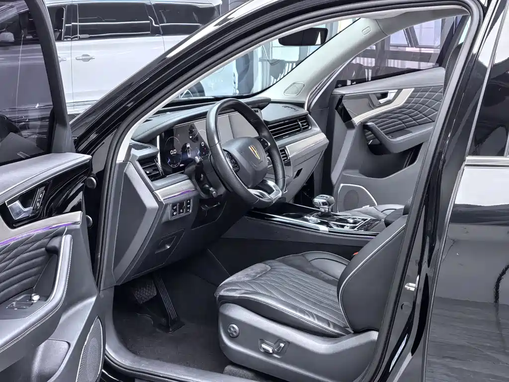 Hongqi HS5 2022 2.0T Zhilian Flagship Edition купить на сайте DeffCars