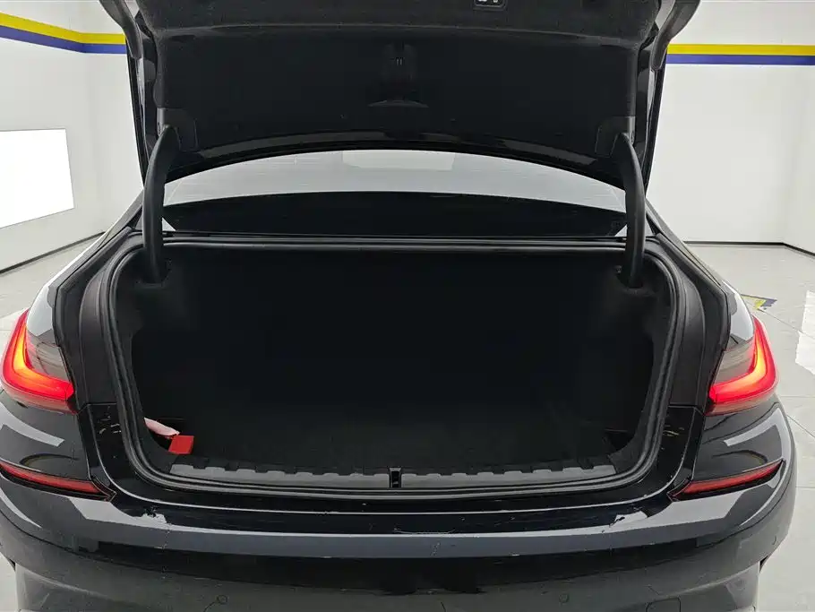BMW 3 Series 2022 facelift 325Li xDrive M Sports Package купить на сайте DeffCars