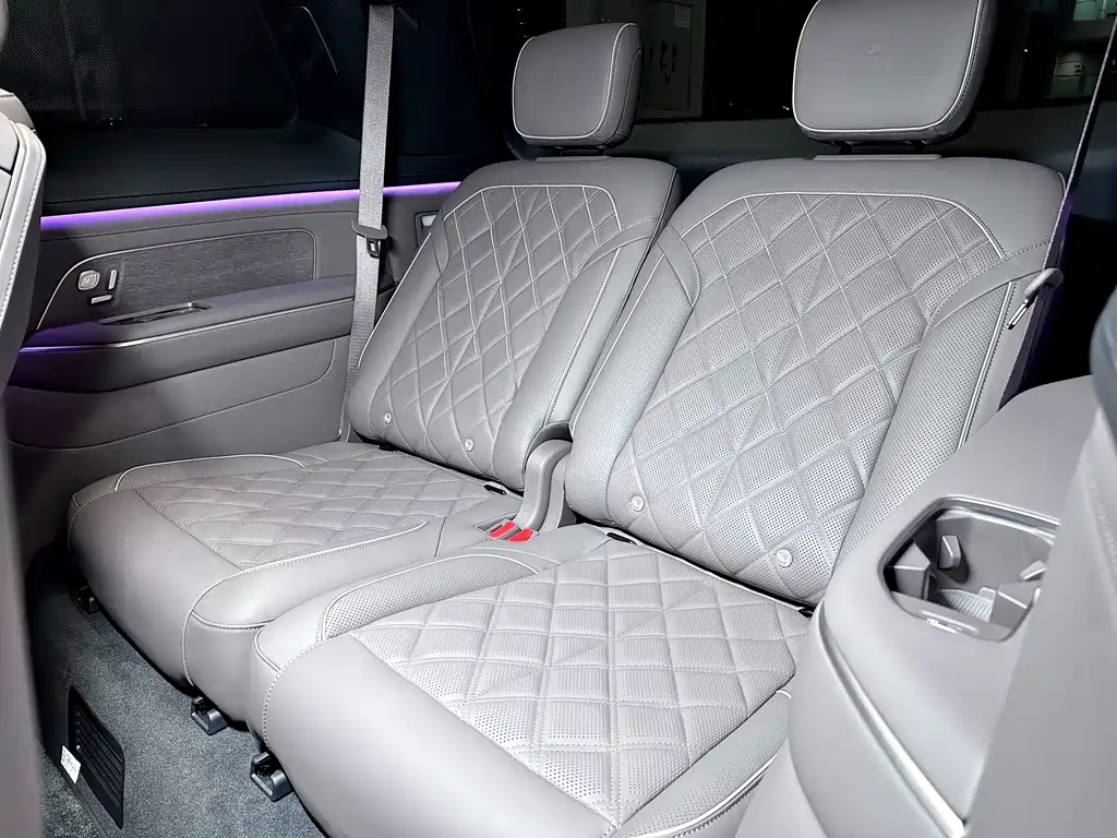 NIO ES8 2026 Six-seater Executive Deluxe Edition купить на сайте DeffCars
