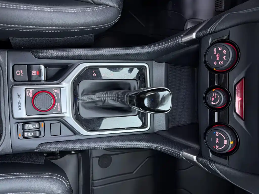 Forester 2022 2.0i AWD Deluxe Edition EyeSight купить на сайте DeffCars