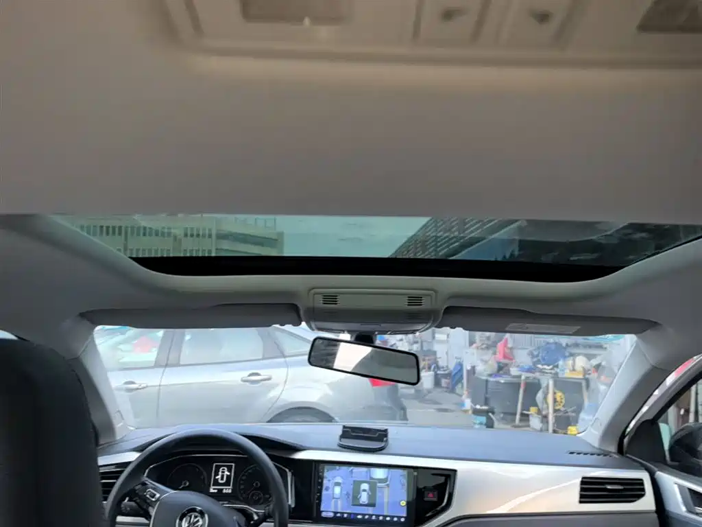 Polo 2019 Plus 1.5L Automatic Beats Trendy Edition купить на сайте DeffCars