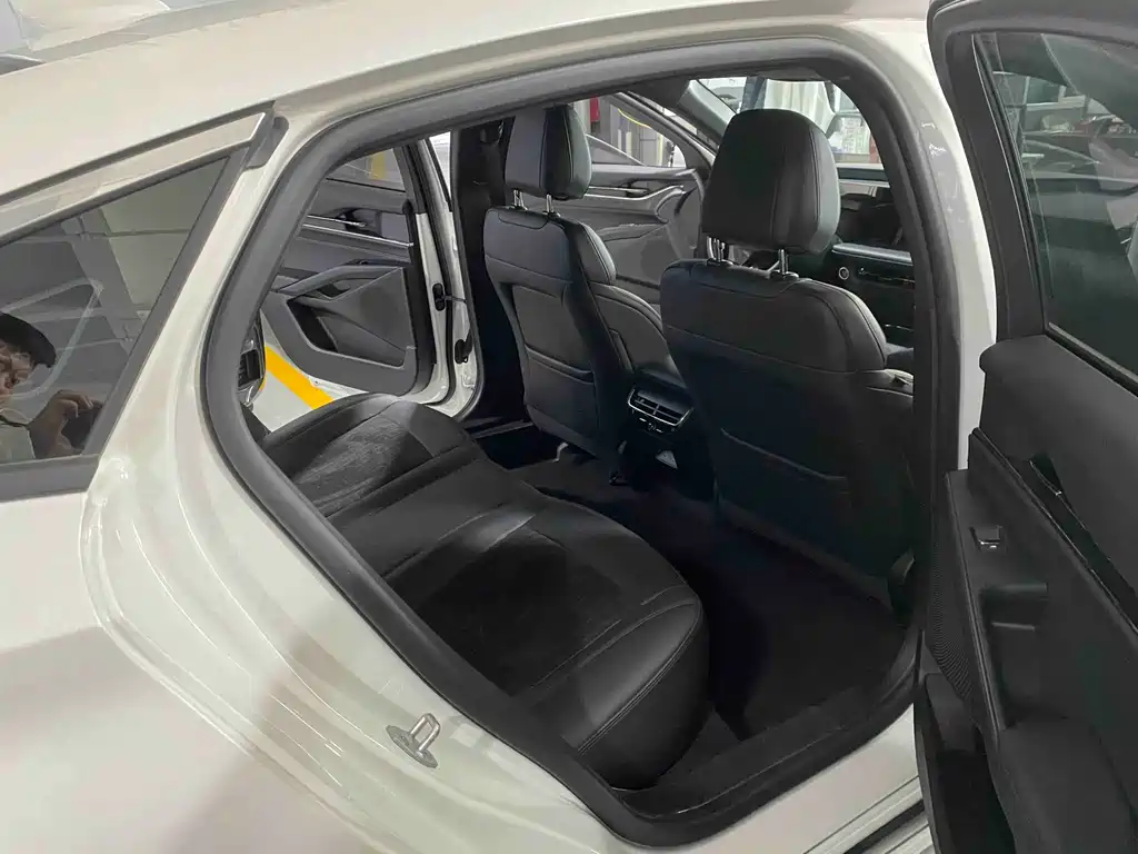 Mondeo 2023 EcoBoost 180 Comfort купить на сайте DeffCars