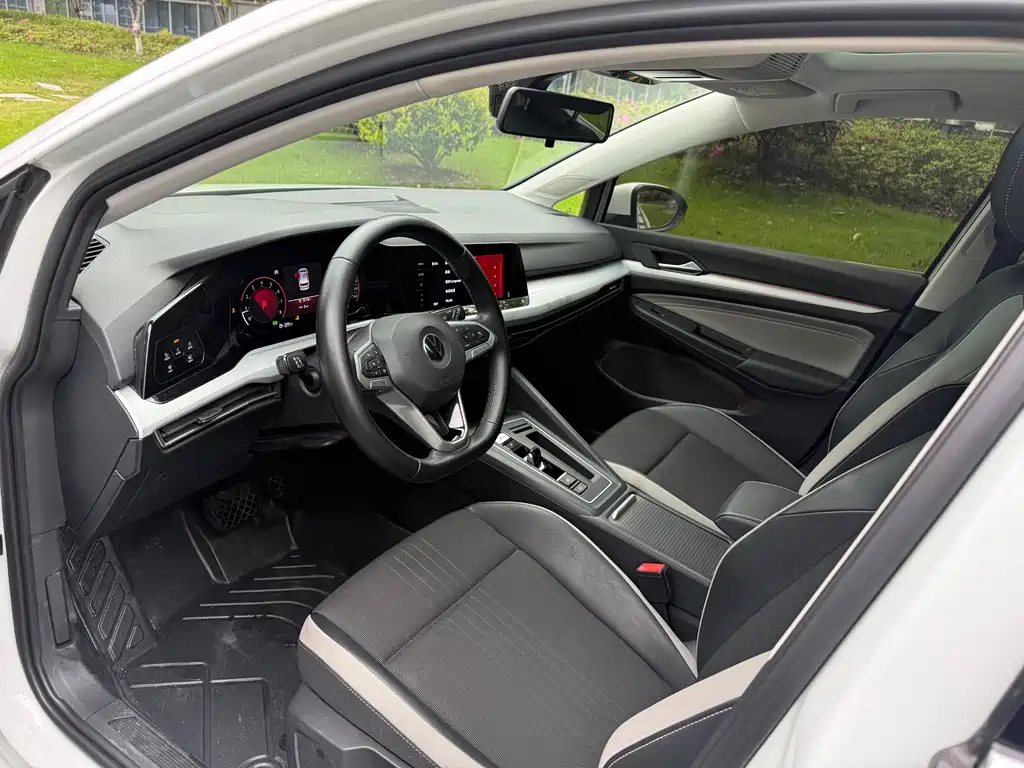 Golf 2021 280TSI DSG Pro First Edition купить на сайте DeffCars