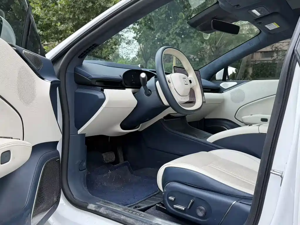 ZEEKR 007 2024 Rear Drive Intelligent Driving Edition 100kWh купить на сайте DeffCars